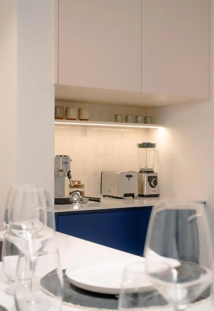 Charming 1-Bedroom Apartment In The Heart Of Graca | By Airnest Lisboa 0*,