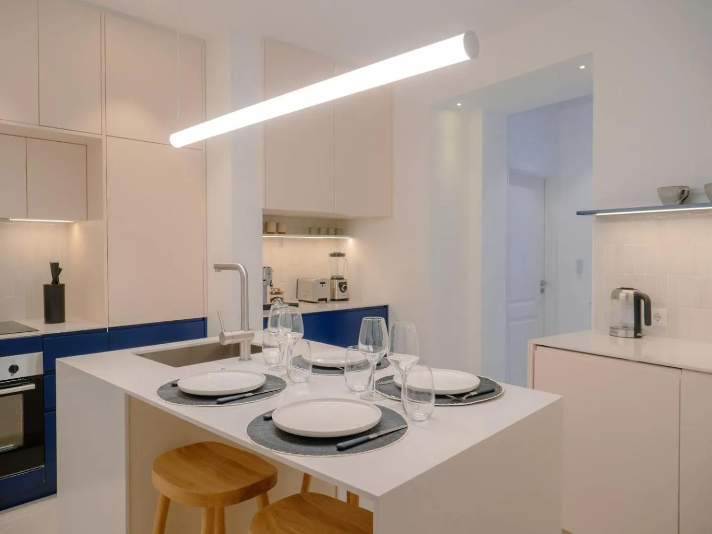 Charming 1-Bedroom Apartment In The Heart Of Graca | By Airnest Lisboa